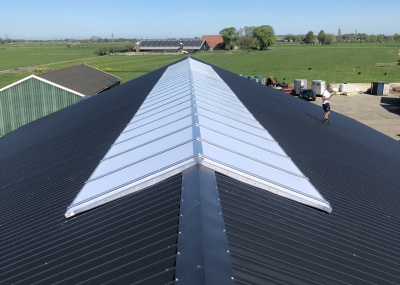 Zadeldak open lichtnok - Licht- en ventilatienokken