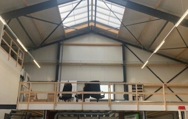 Nieuwbouw zadeldak lichtstraat Tzummarum